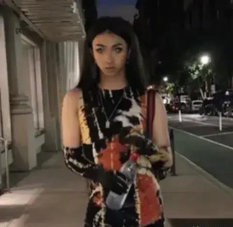 娱乐八卦一起吃瓜,明星秘闻大揭秘,一起吃瓜看热闹! 第2张 娱乐八卦一起吃瓜,明星秘闻大揭秘,一起吃瓜看热闹! 第2张